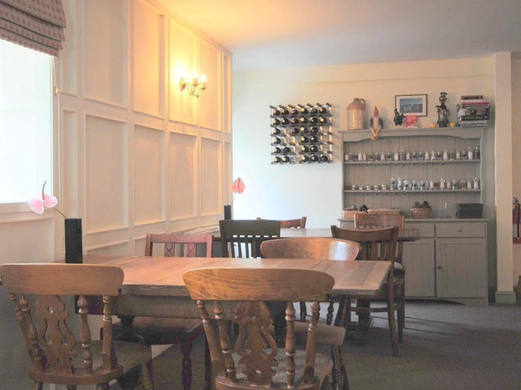 The Five Dials Inn イルミンスター エクステリア 写真